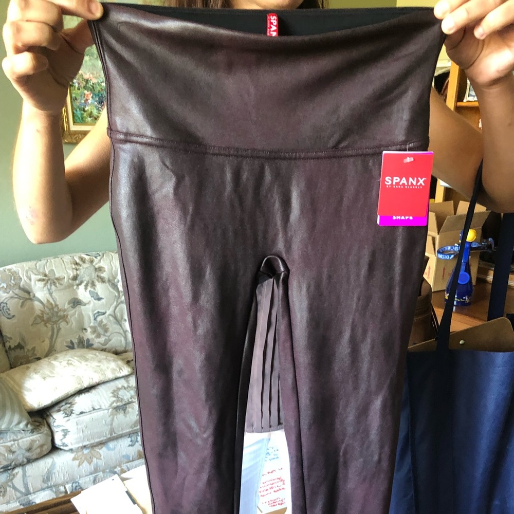 NWT Spanx faux leather leggings (Medium)
